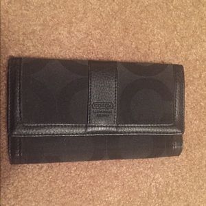 Coach Tri-Fold Black Wallet
